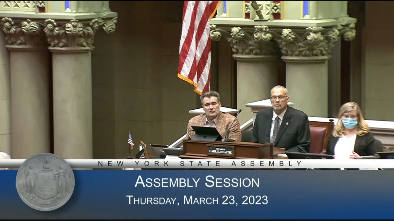 Imam Tahir Kukaj Opens Assembly Session with a Prayer