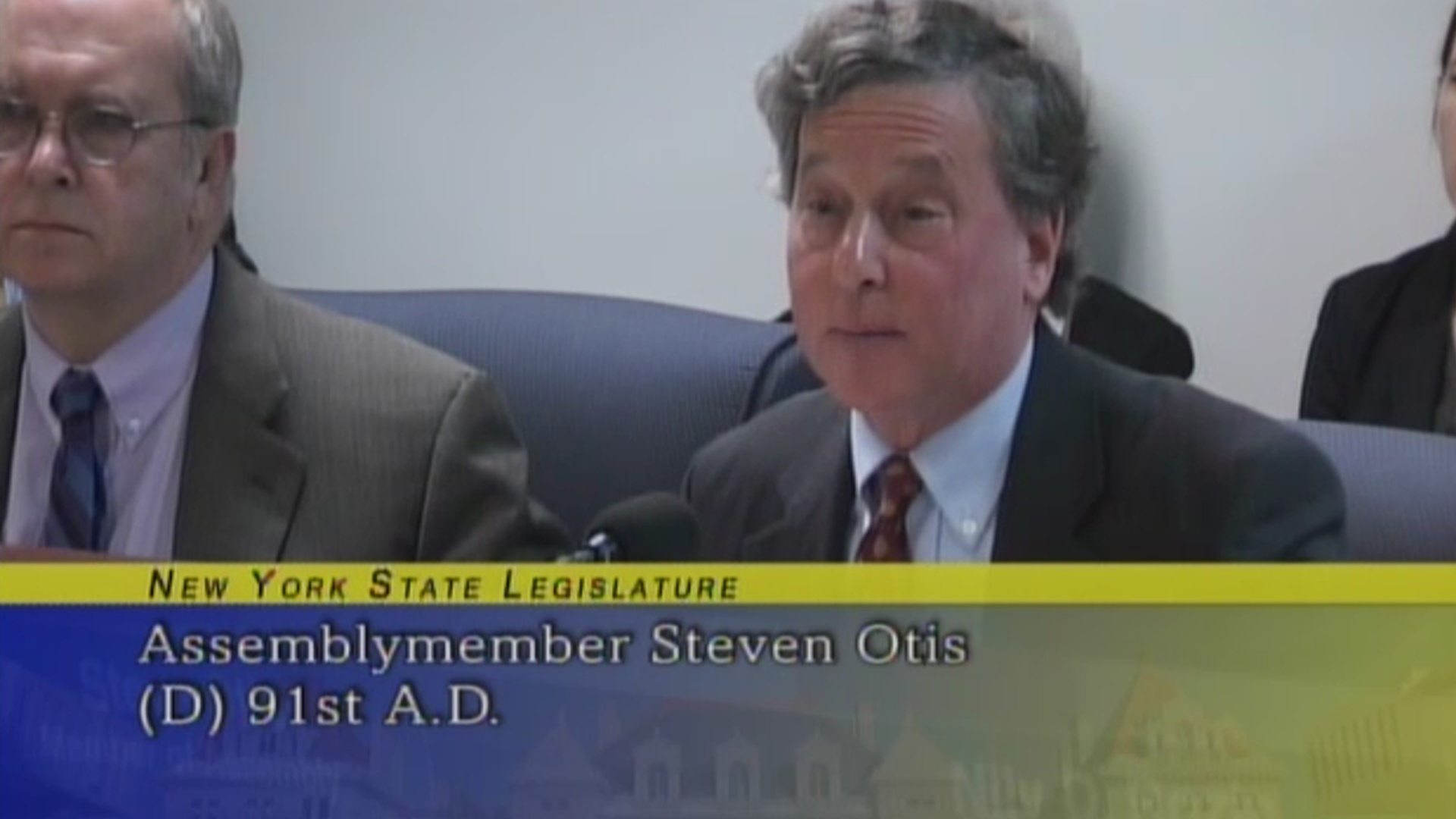 Otis Calls Upon MTA to Improve Service